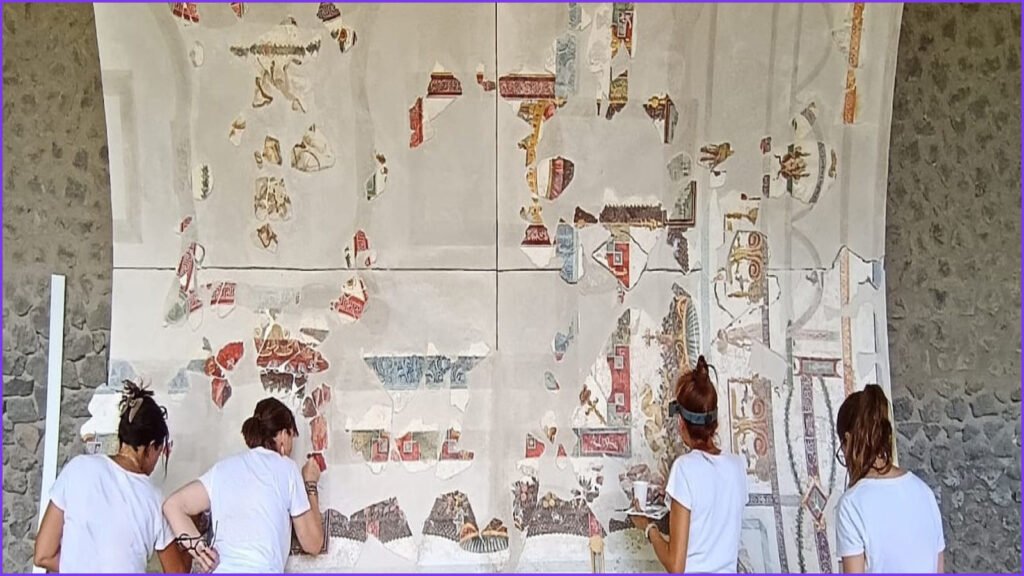 Archaeologists Reconstruct Ancient Pompeii Banquet Hall Ceiling