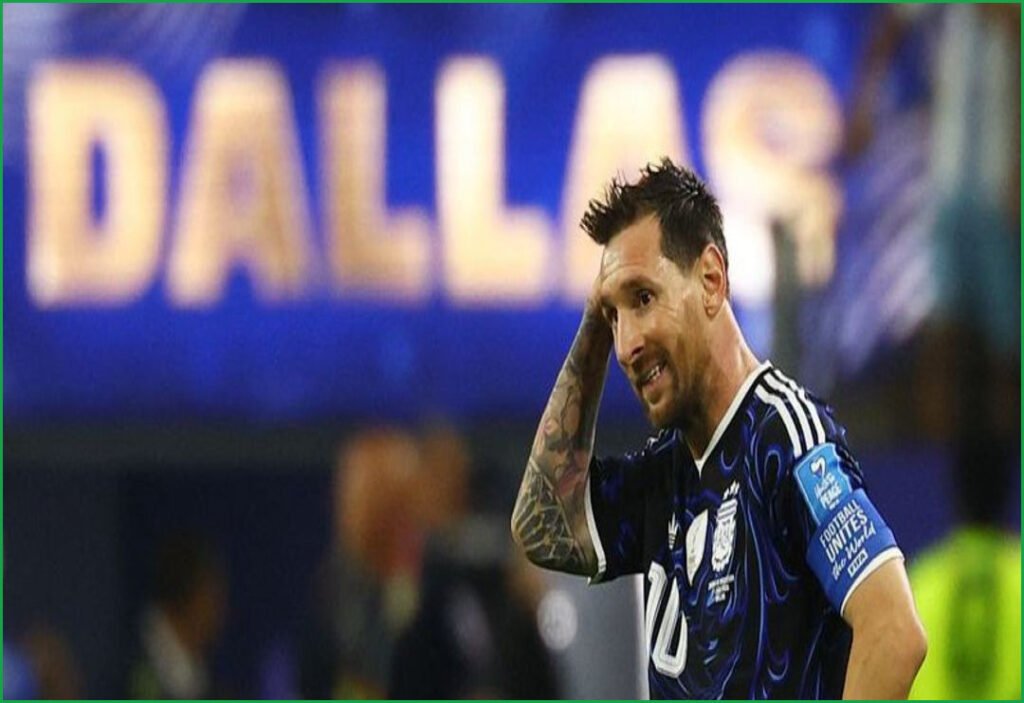 Argentina Wears Lucky Navy Kit in World Cup Victory