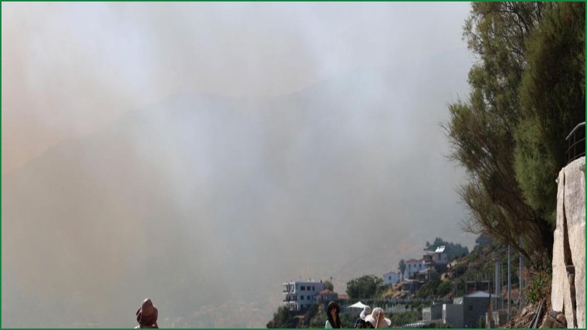 Crete Wildfires: Thousands Evacuated, Three Firefighters Killed