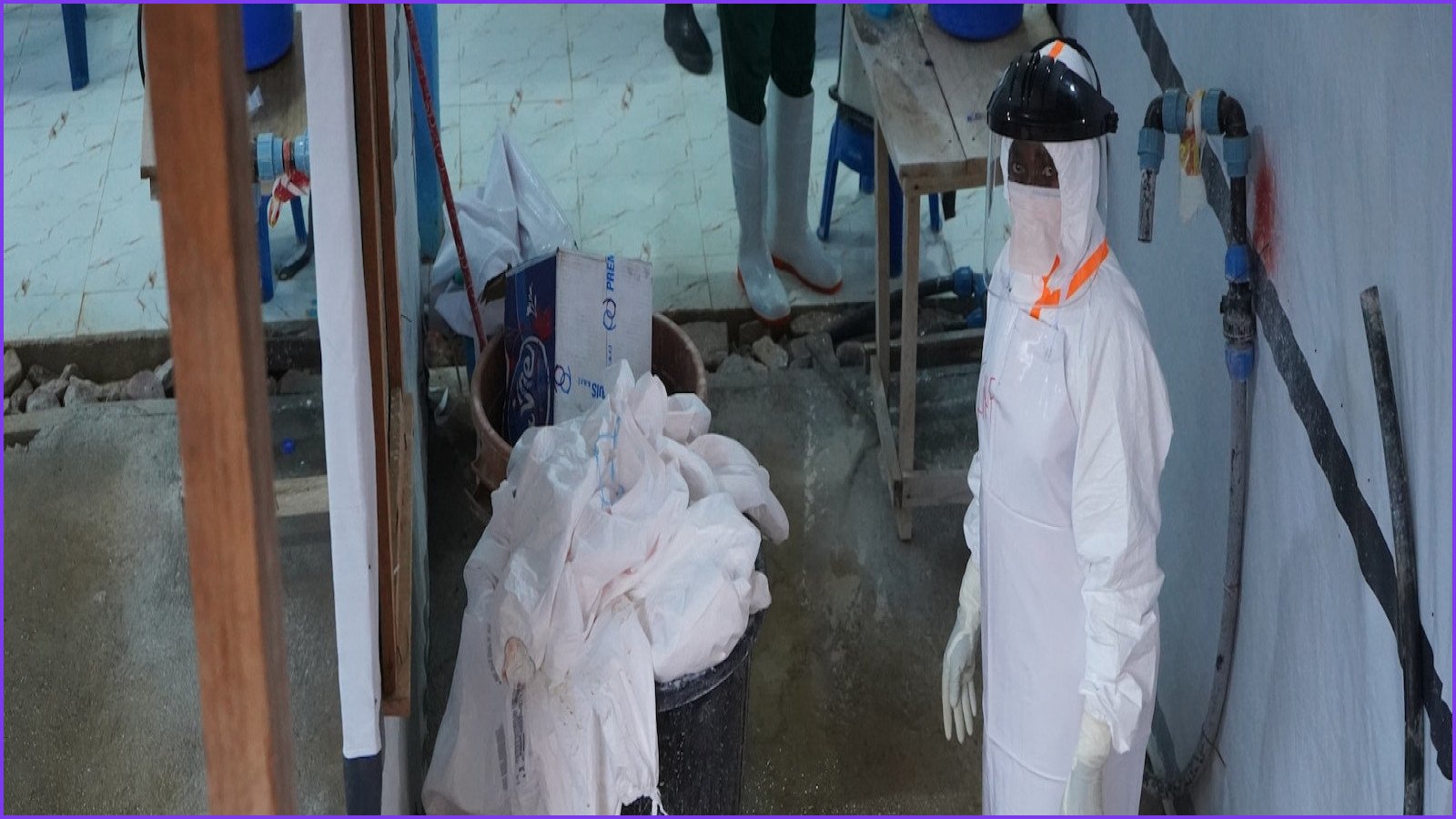 Ebola Outbreak in Congo Claims Nearly 1,000 Lives