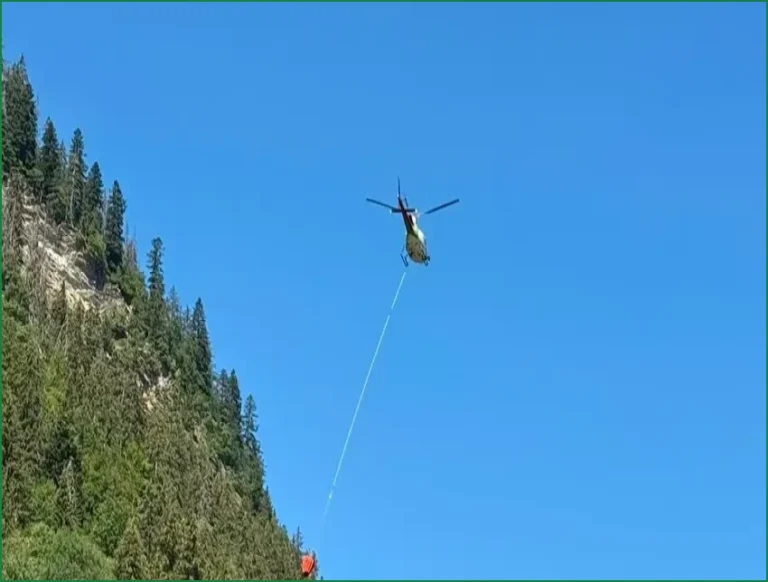 French Alps Wildfire Claims Firefighter, Strands Tourists