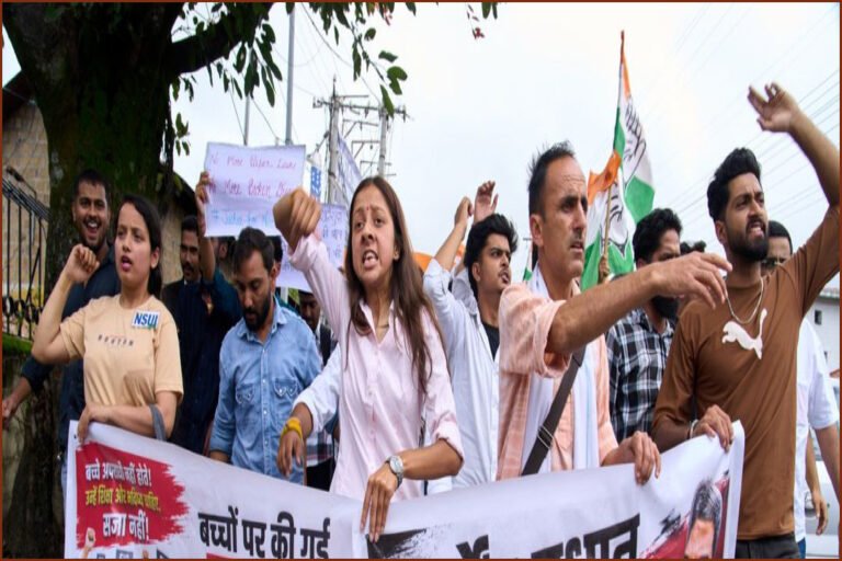 India Cockroach Movement Talks Stall as Nationwide Protests Grow