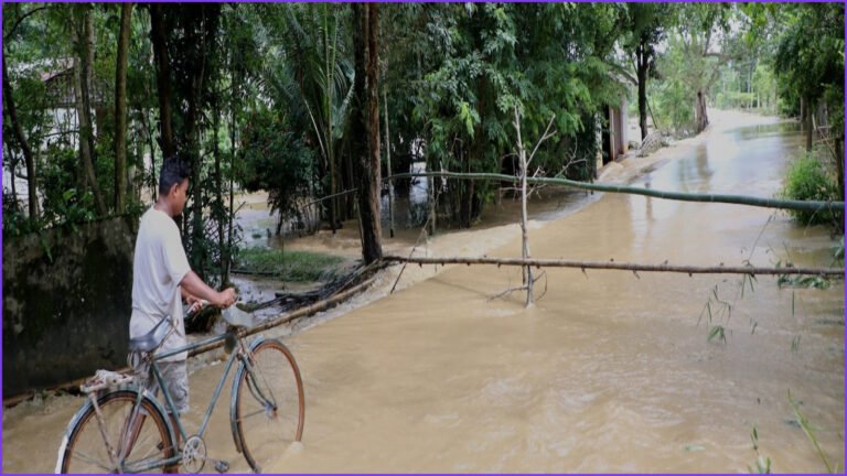 India Monsoon Floods Leave 50 Dead and 700,000 Displaced