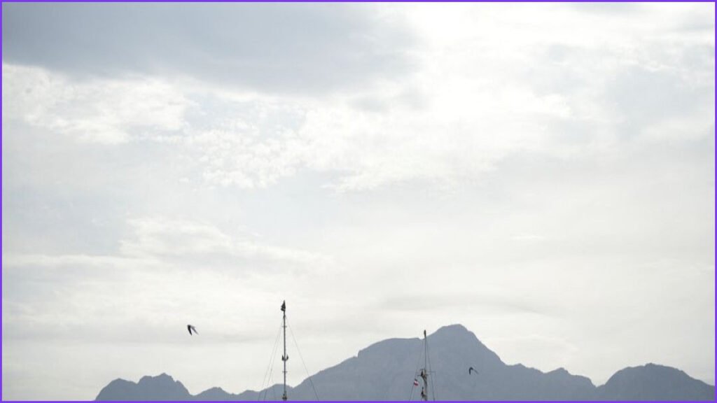 Iran Reports Progress in Talks With Oman on Hormuz Passage