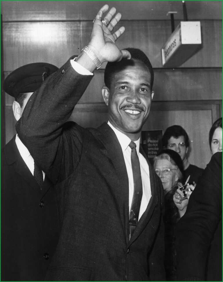 Legendary West Indies Allrounder Sir Garry Sobers Dies at 89