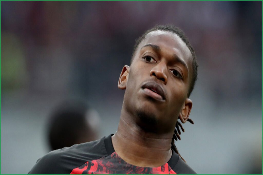 Milan Sets Sale Terms as Galatasaray and Fenerbahce Target Leao