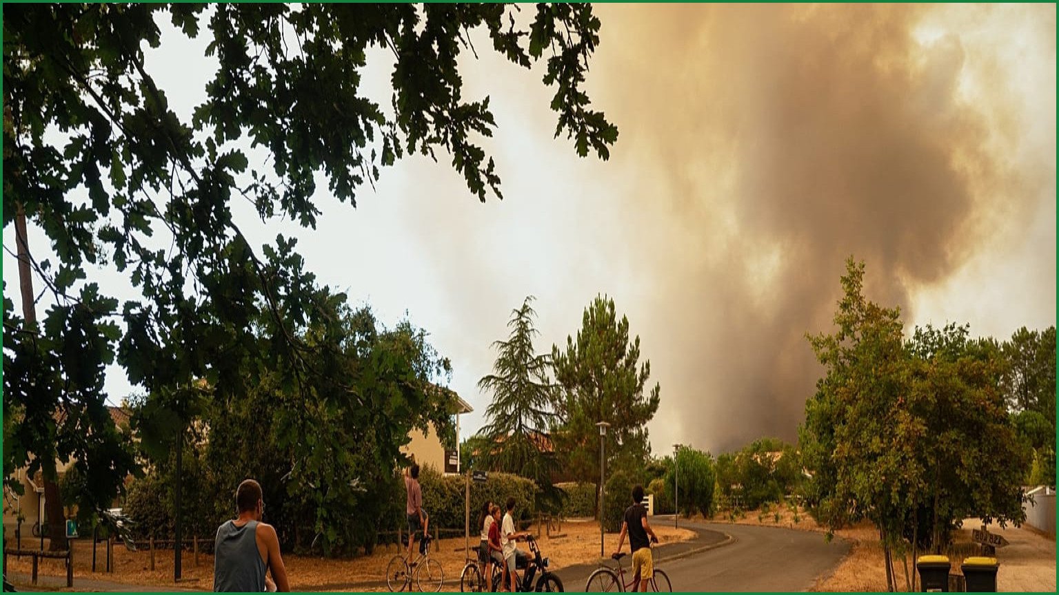 Over 220,000 Evacuated as Wildfires Spread Across Southwestern France