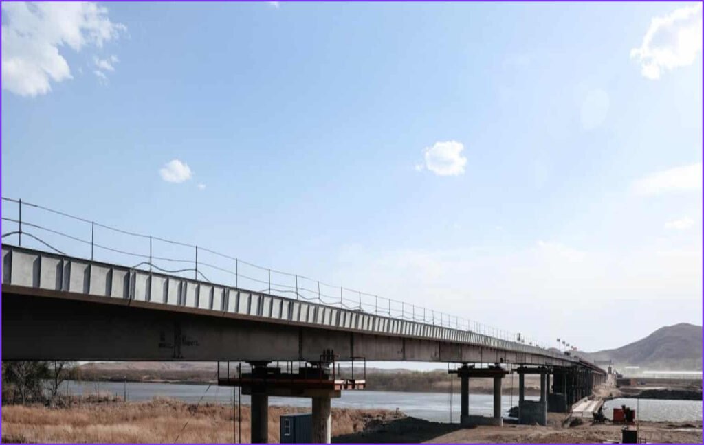 Russia and North Korea Build First Direct Road Crossing