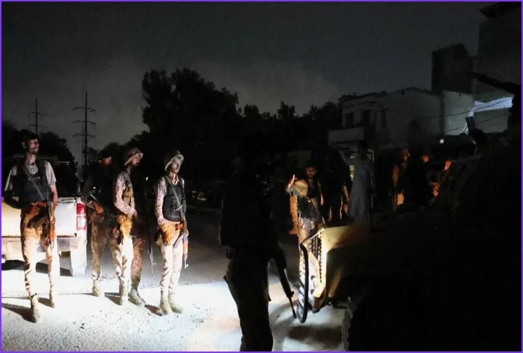 Seven Police Officers Killed in Northern Pakistan Checkpoint Attack
