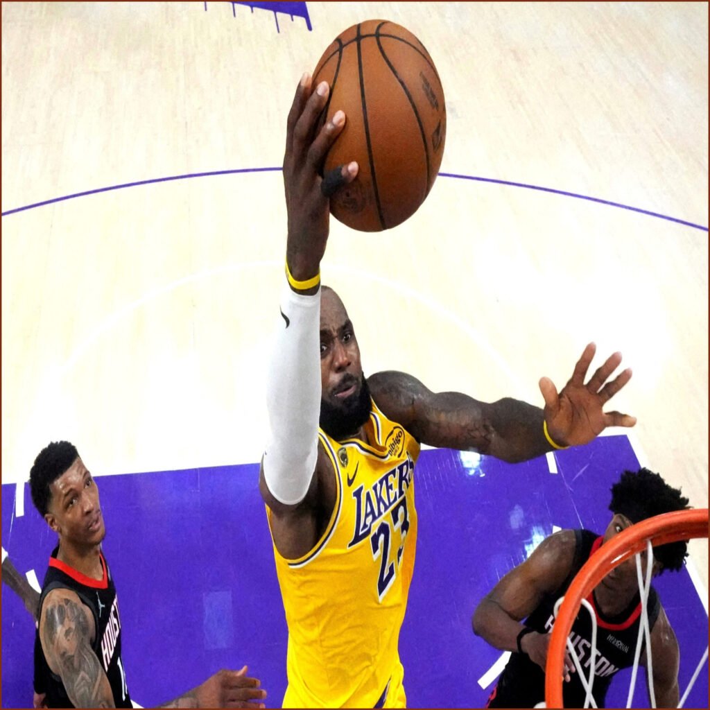 Trump Labels LeBron James ‘Maybe a Racist’ Over Jordan Comparison