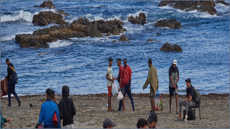 50-Boat Flotilla Sails to Ceuta in Solidarity Demonstration