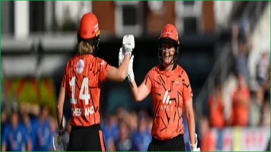 Annabel Sutherland Leads Sunrisers Leeds to Victory Over Spirit