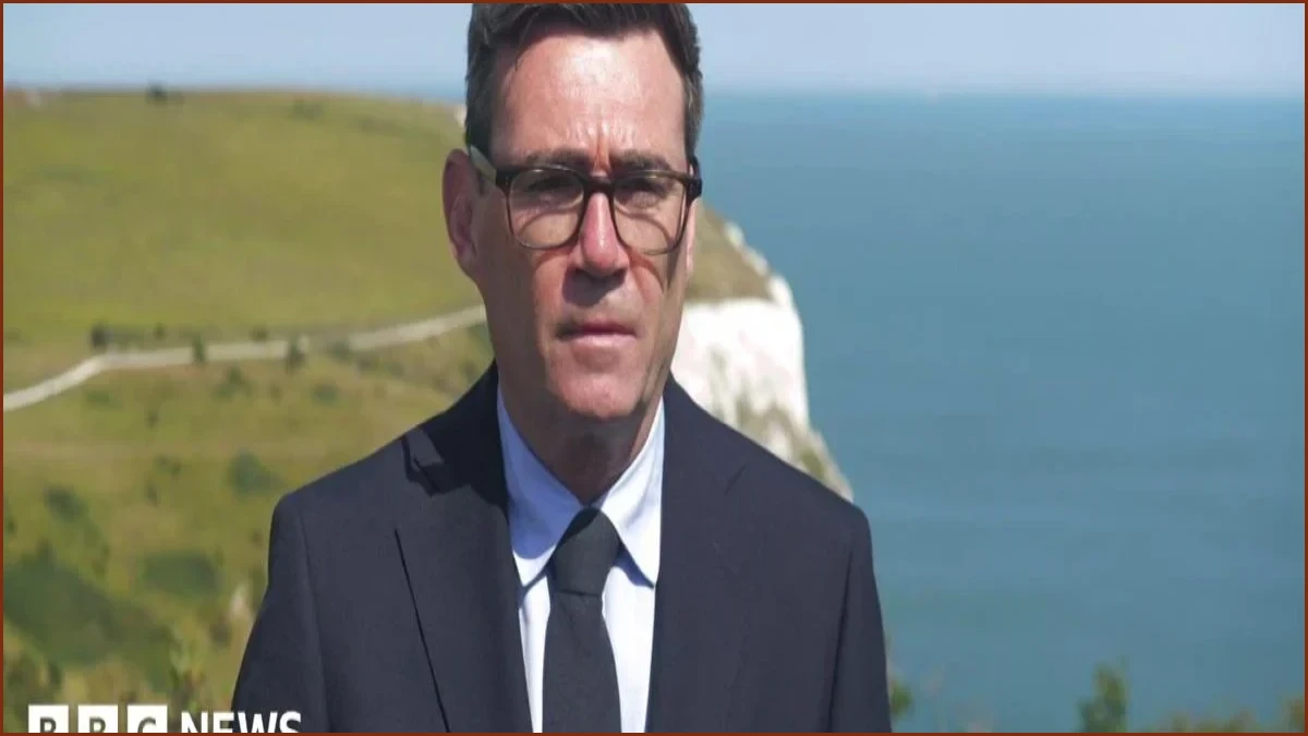 Burnham Pledges Relentless Action to Curb Channel Small Boat Crossings