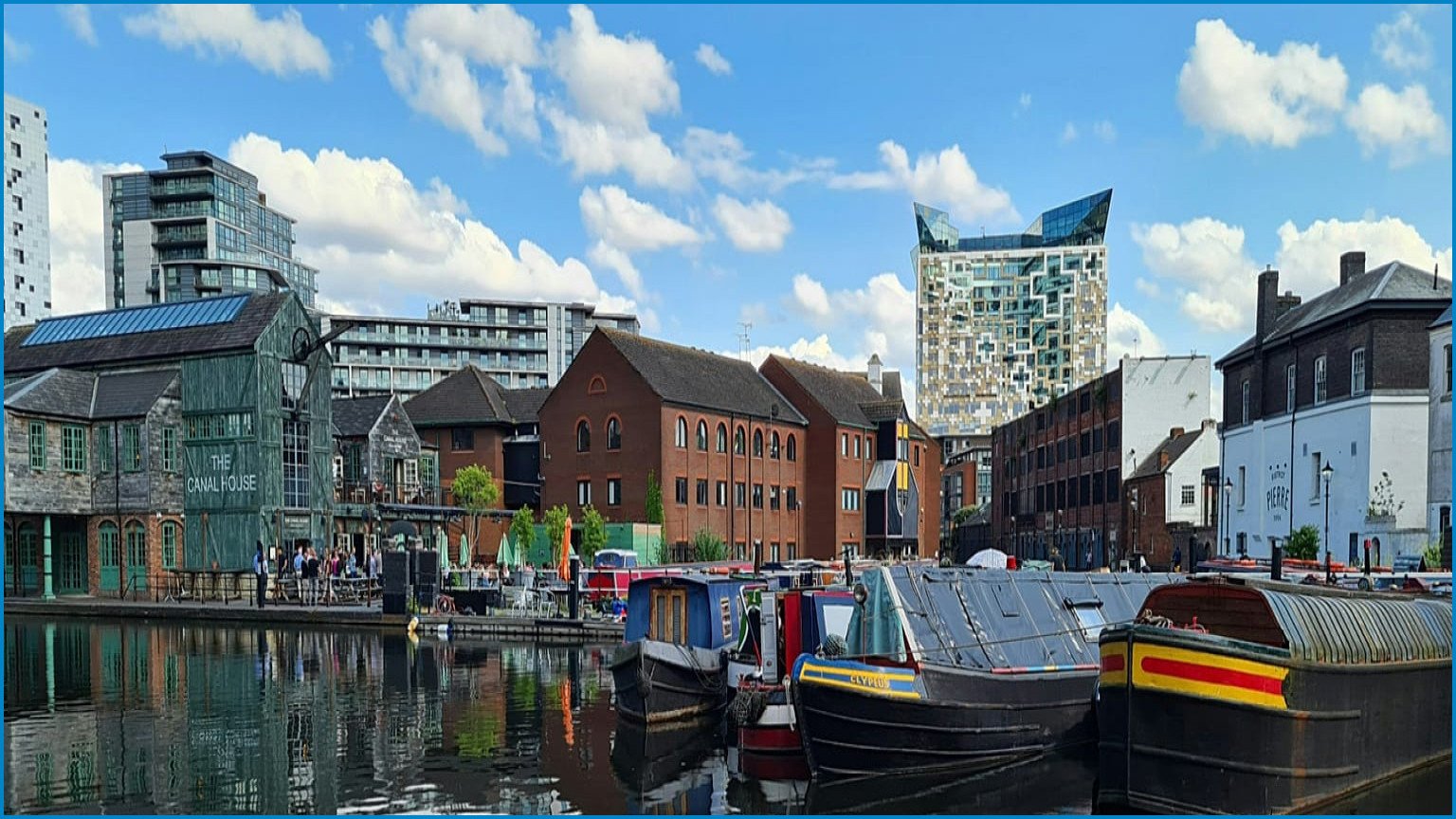 Escape the Crowds at These European Canal City Alternatives