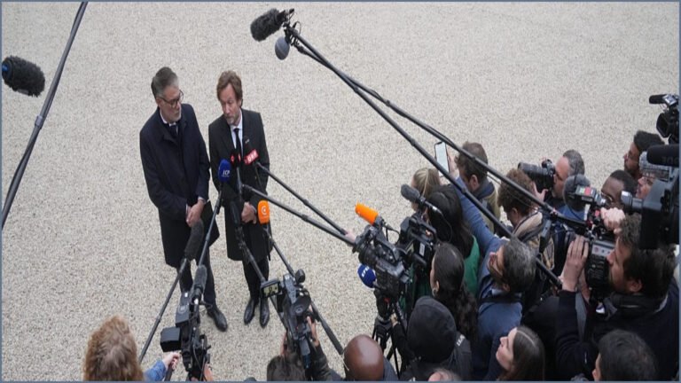 French Leaders Clash Over Budget as Political Season Begins