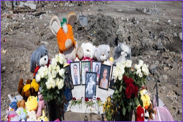 Funeral Held for Family Killed in Russian Strike on Ukraine
