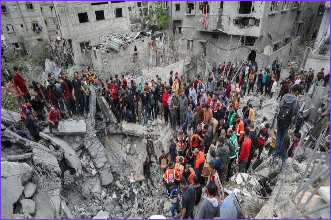 Gaza Civil Defense Recovers 19 Bodies From Destroyed City Building
