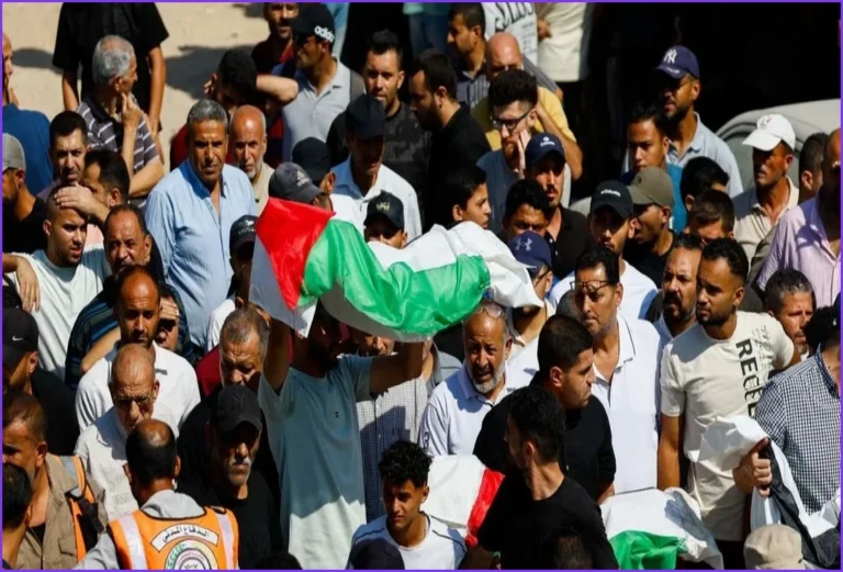 Gaza Death Toll Hits 73,417 After New Israeli Attacks