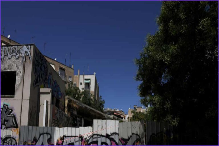 Greek Police Investigate Mysterious Death of Briton in Athens