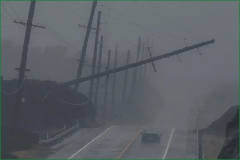 Hurricane Lala Threatens Hawaii's Big Island with Heavy Rain and Winds