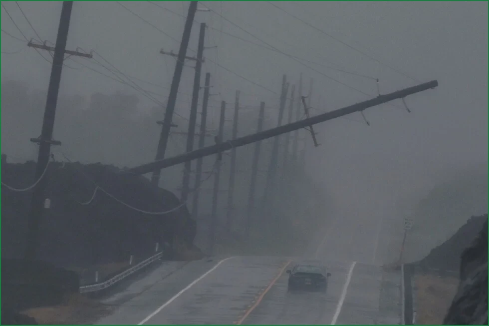 Hurricane Lala Threatens Hawaii’s Big Island with Heavy Rain and Winds