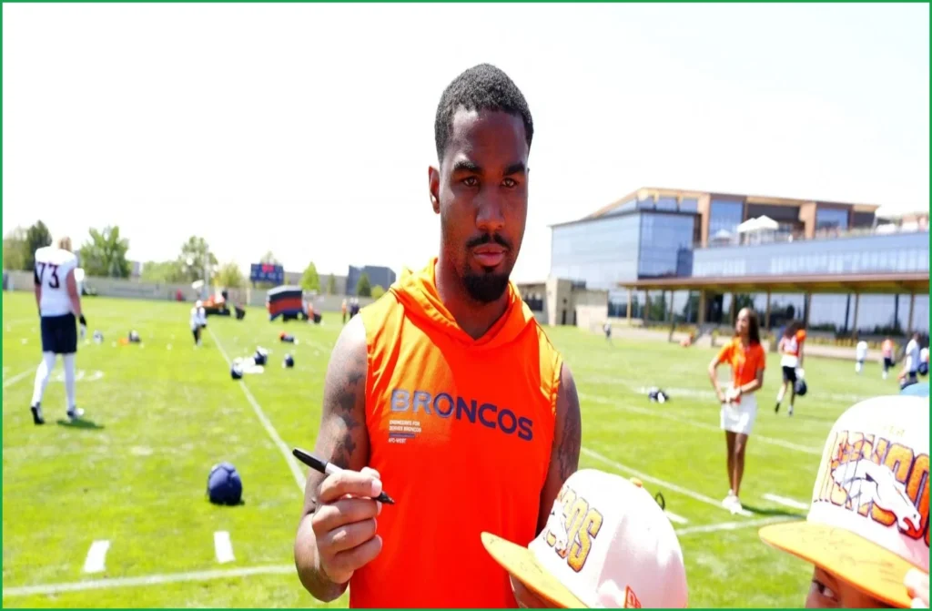 Jaylen Waddle Leaves Broncos Practice Early With Muscle Tightness