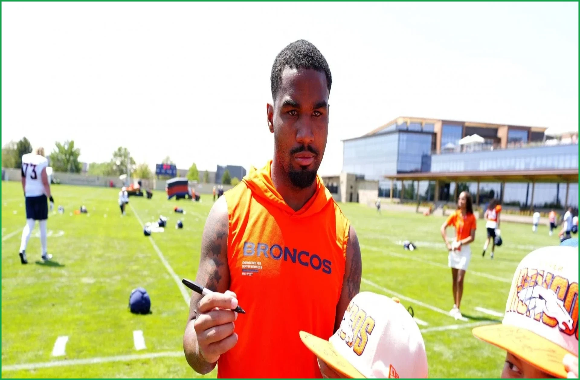 Jaylen Waddle Leaves Broncos Practice Early With Muscle Tightness