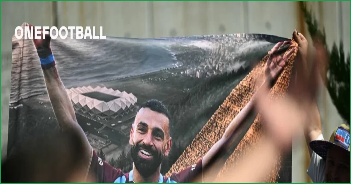 Mohamed Salah Receives Heroic Welcome at Trabzonspor Unveiling