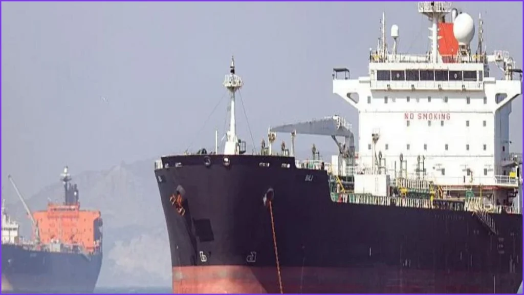 Oil Prices Drop on Hopes for Strait of Hormuz Reopening