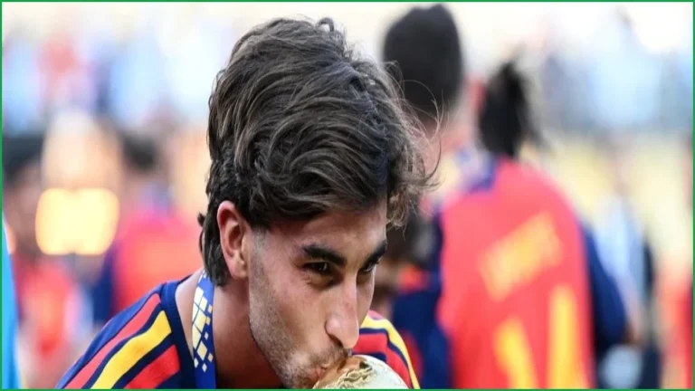 PSG Signs Spanish World Cup Hero Torres from Barcelona