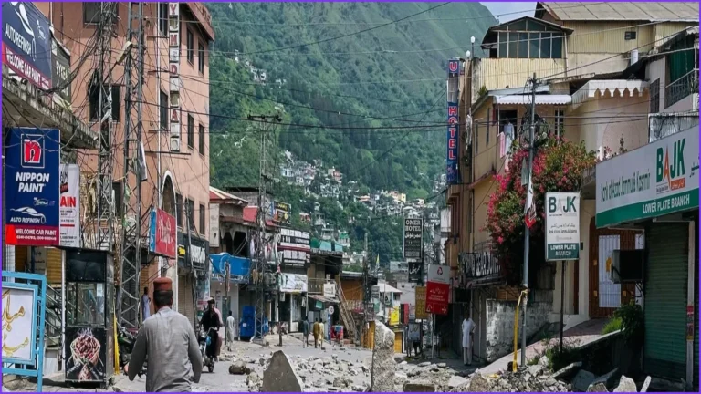 Pakistan Ruling Party Leads Kashmir Vote Despite Boycott Calls