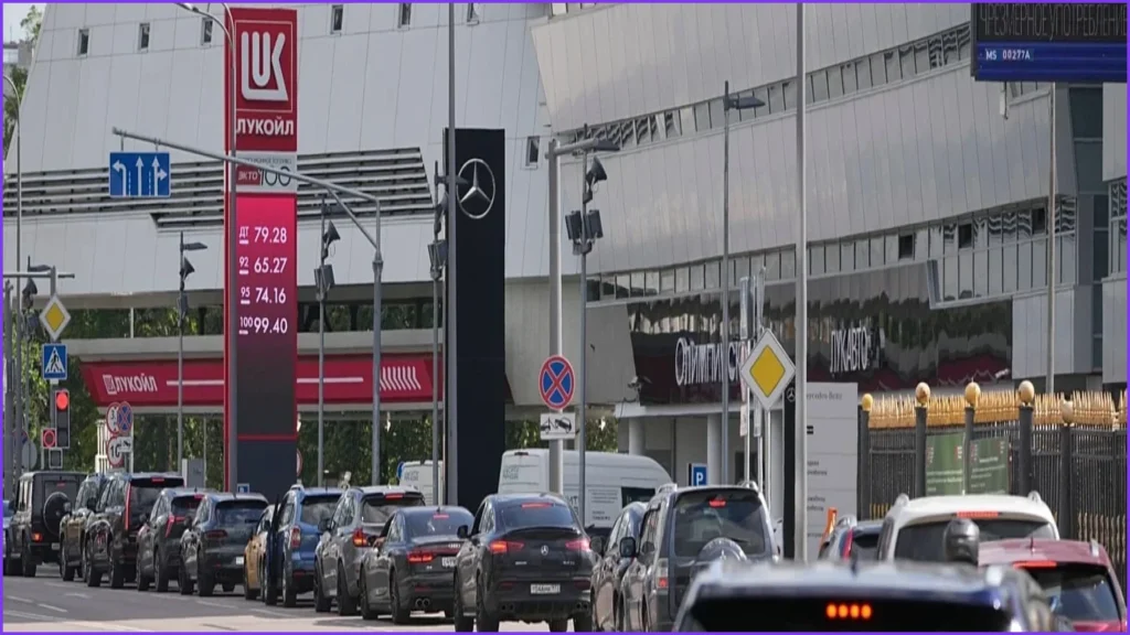 Russia Faces New Petrol Shortages Amid Ongoing Ukrainian Strikes