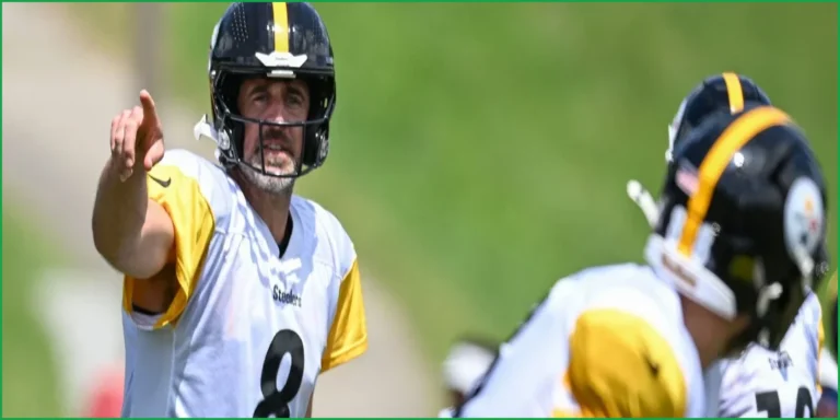 Steelers Respond to Aaron Rodgers' Comments on Fauci and ESPN