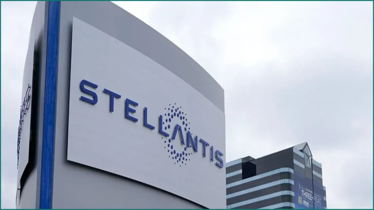 Stellantis Recalls 955,000 Vehicles Over Rearview Camera Fault