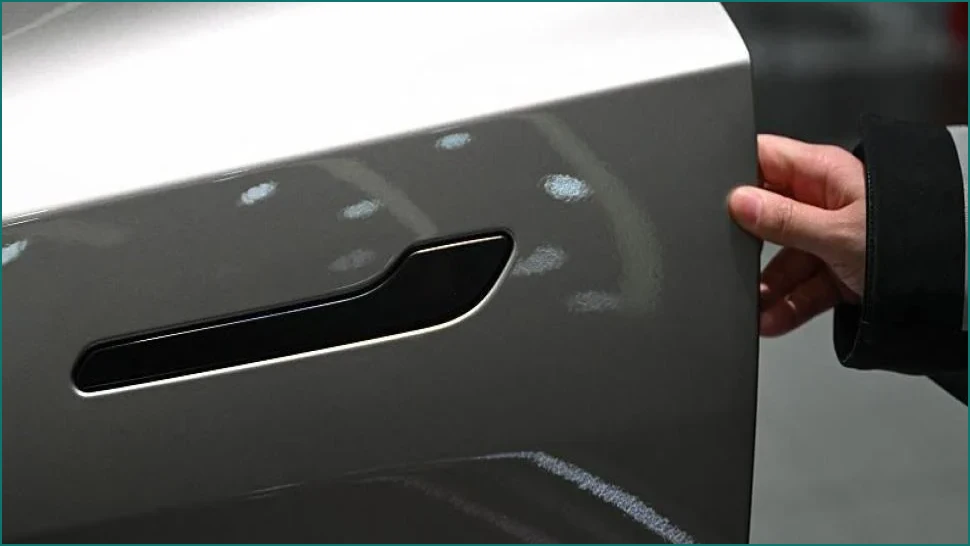 Tesla and Rivals Recall 4 Million Cars Over Hidden Door Handles