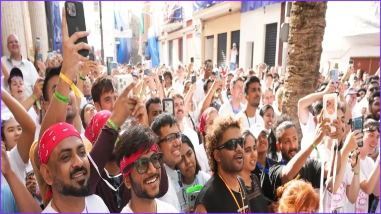 Thousands Gather in Spain for Annual La Tomatina Festival