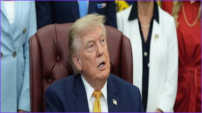 Trump Issues Final Warning to Iran Over Strait Negotiations