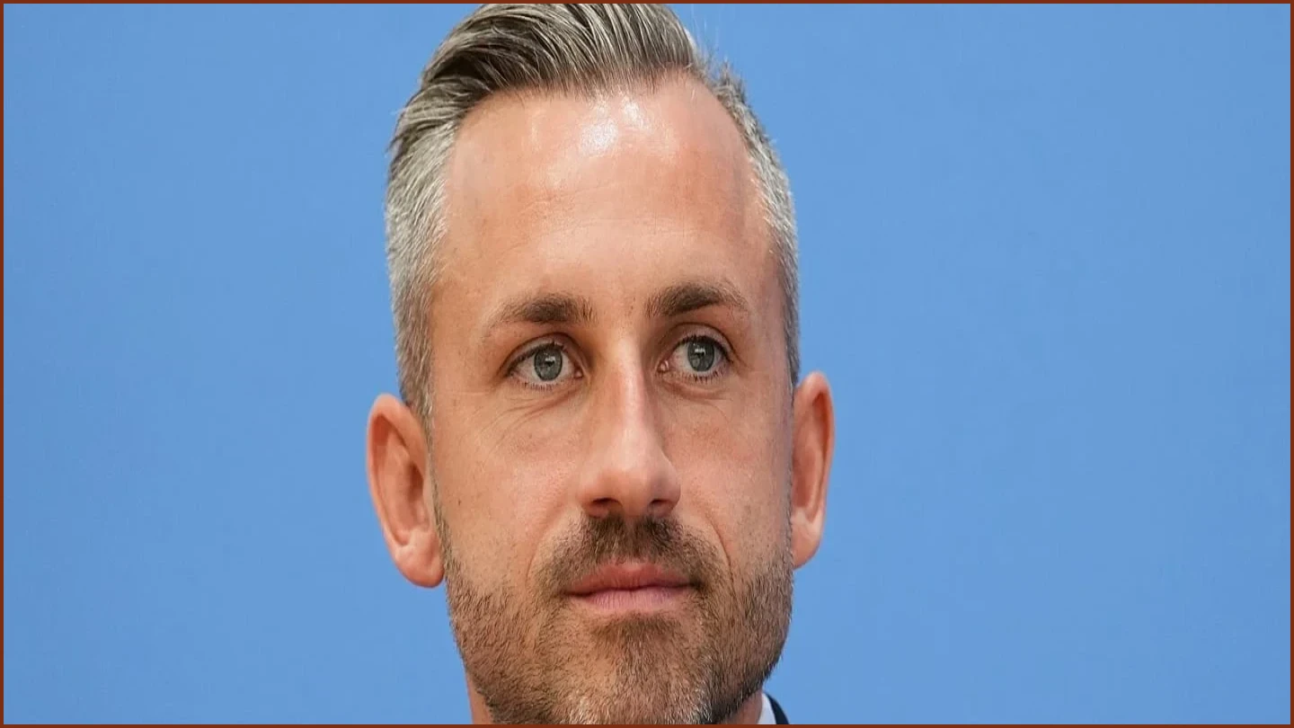 AfD’s Siegmund Faces Backlash Over Remigration and Arms Comments