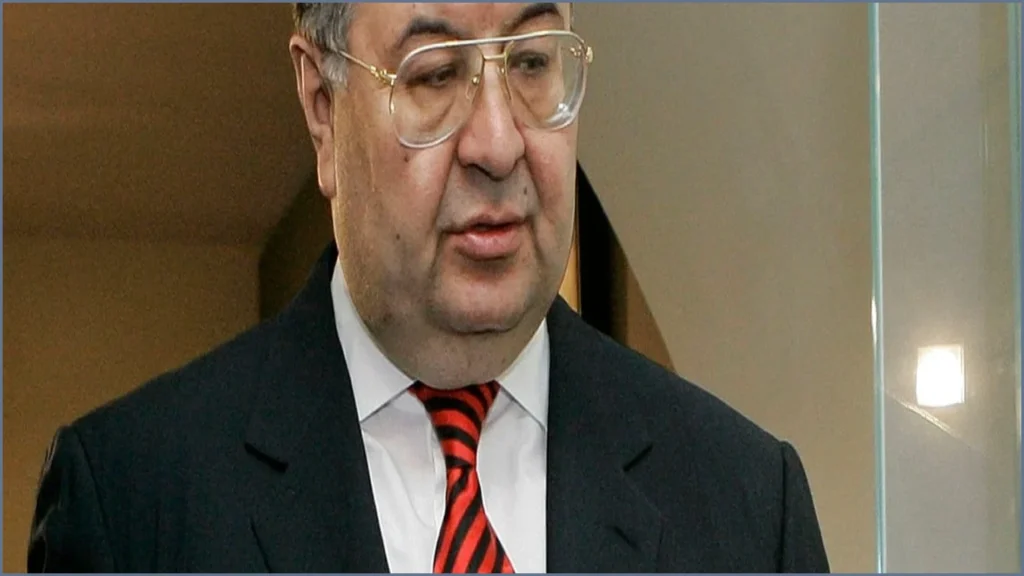 France Joins Slovakia in Requesting Delisting of Alisher Usmanov