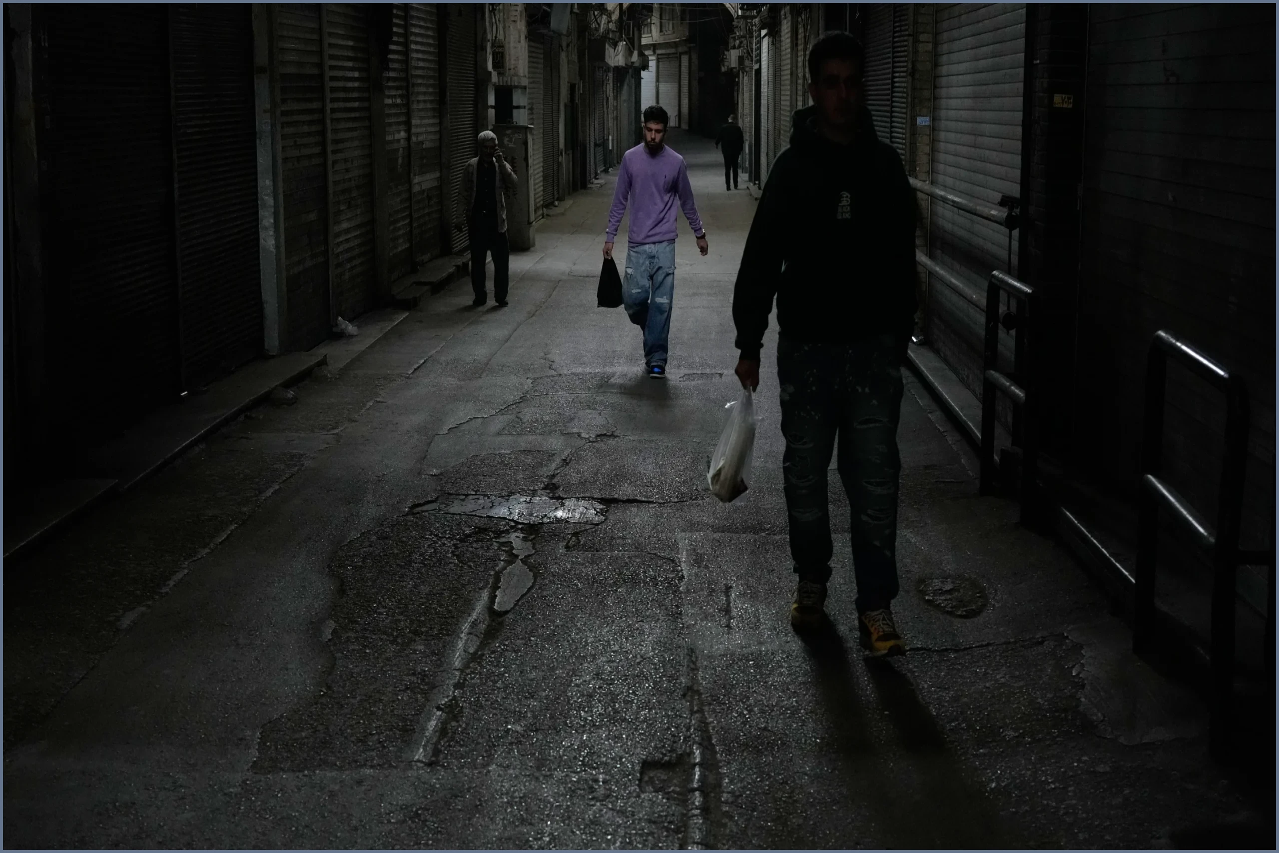 Iranians Struggle With Job Losses and Inflation Amid War