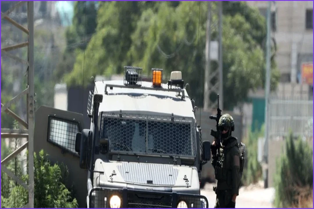 Israeli Forces Arrest Journalist and Injure Two in West Bank