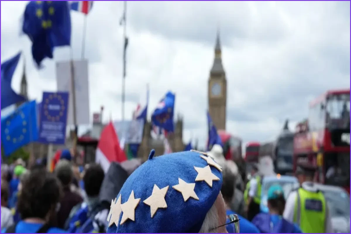 Nearly 920,000 British Citizens Held EU Residency at End of 2025