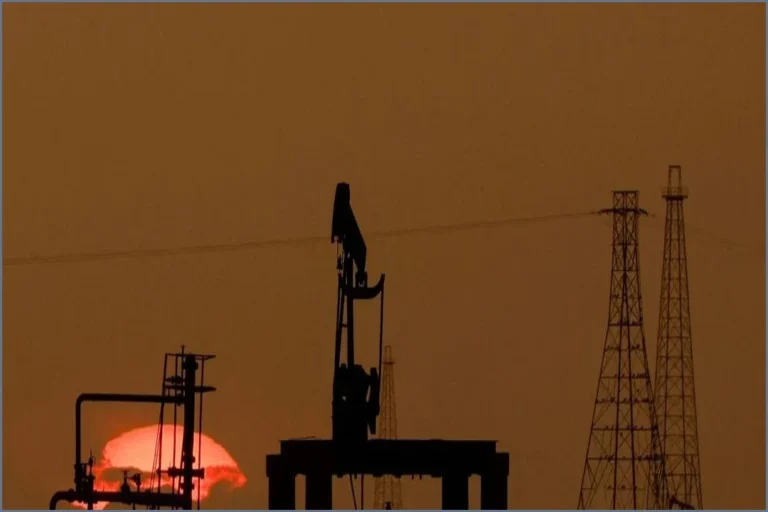 Oil Prices Rebound After Trump Rejects Iranian Hormuz Proposal