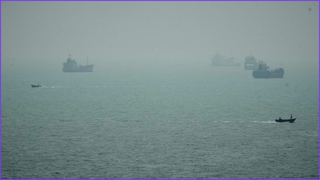 One Killed After Merchant Ship Struck in Strait of Hormuz