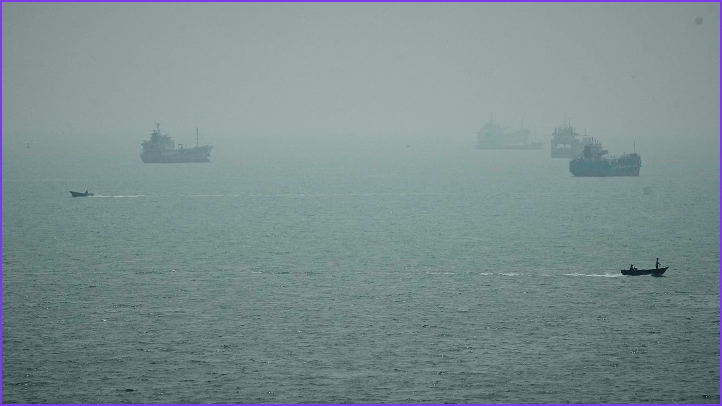 One Killed After Merchant Ship Struck in Strait of Hormuz