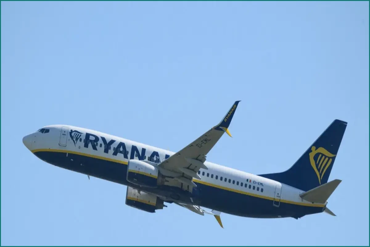 Ryanair Cuts Winter Flights to Offset Rising Fuel Costs