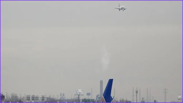 Technical Outage Grounds Flights at Six Major US Airports