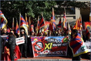 Thousands Protest in Washington as Trump Hosts Xi Jinping