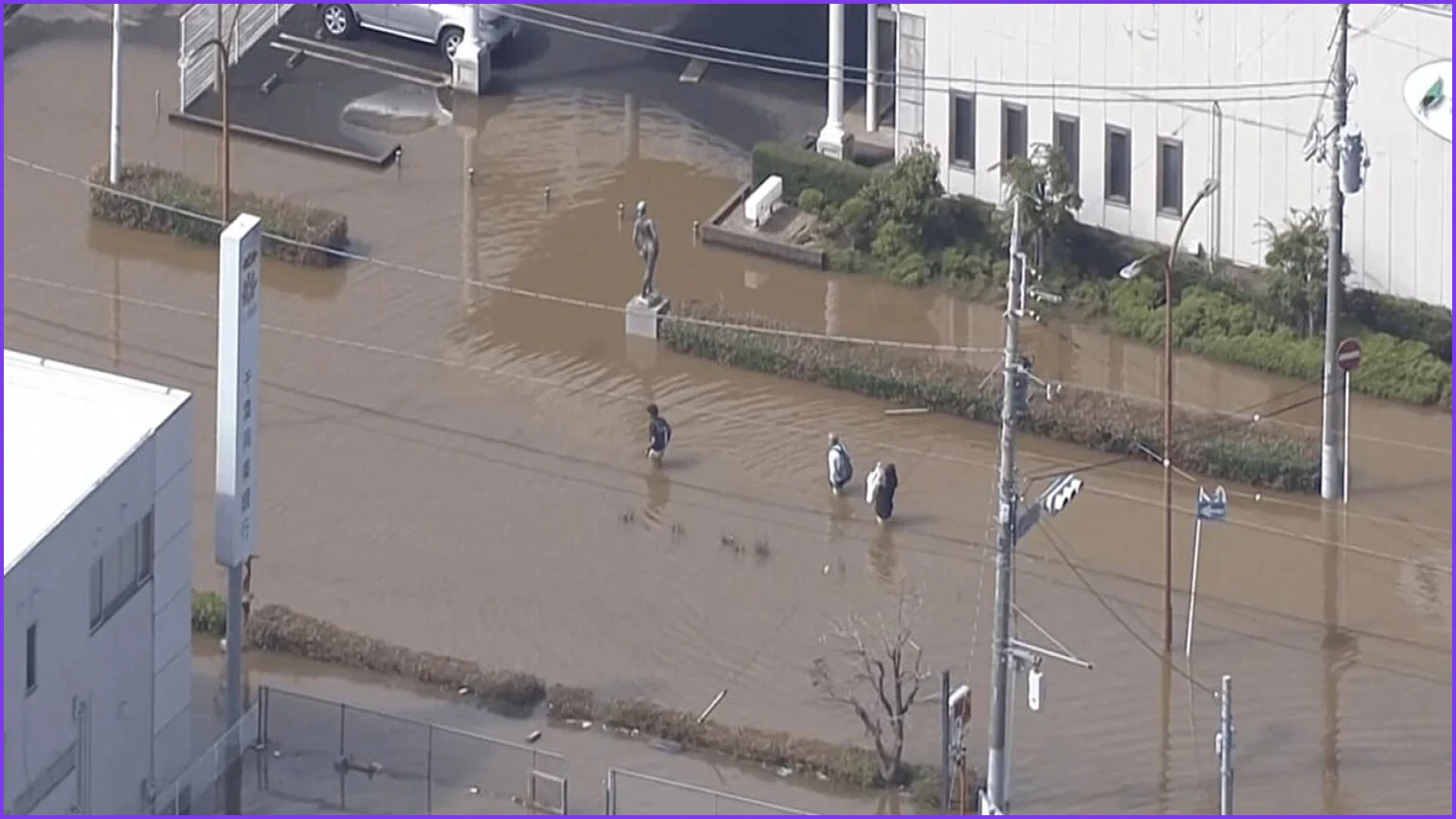 Typhoon Dujuan Leaves Four Dead and Six Missing in Japan