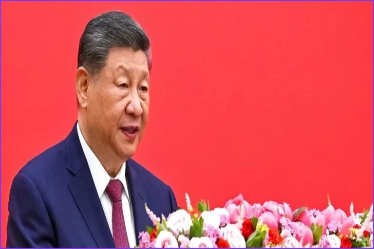 Xi Jinping Arrives in New Delhi for BRICS Summit